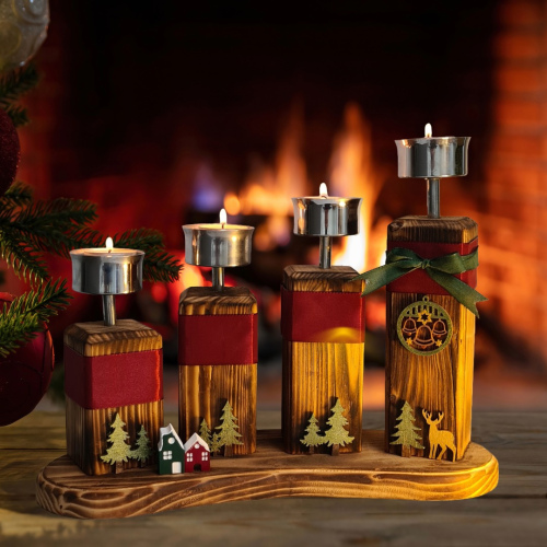 Kerzenständer aus geflämmten Holz