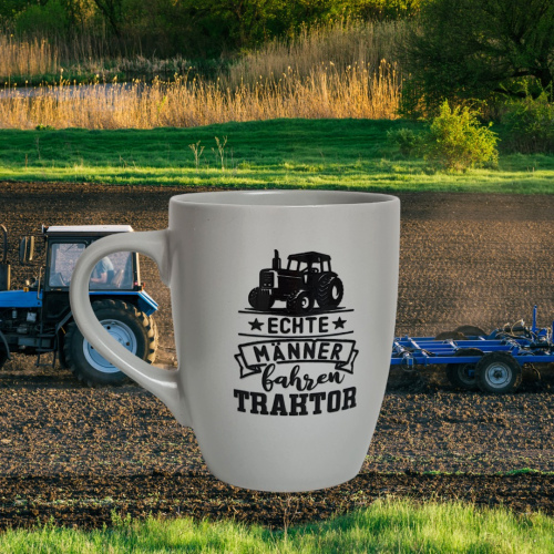 Tasse "Echte Männer fahren Traktor"